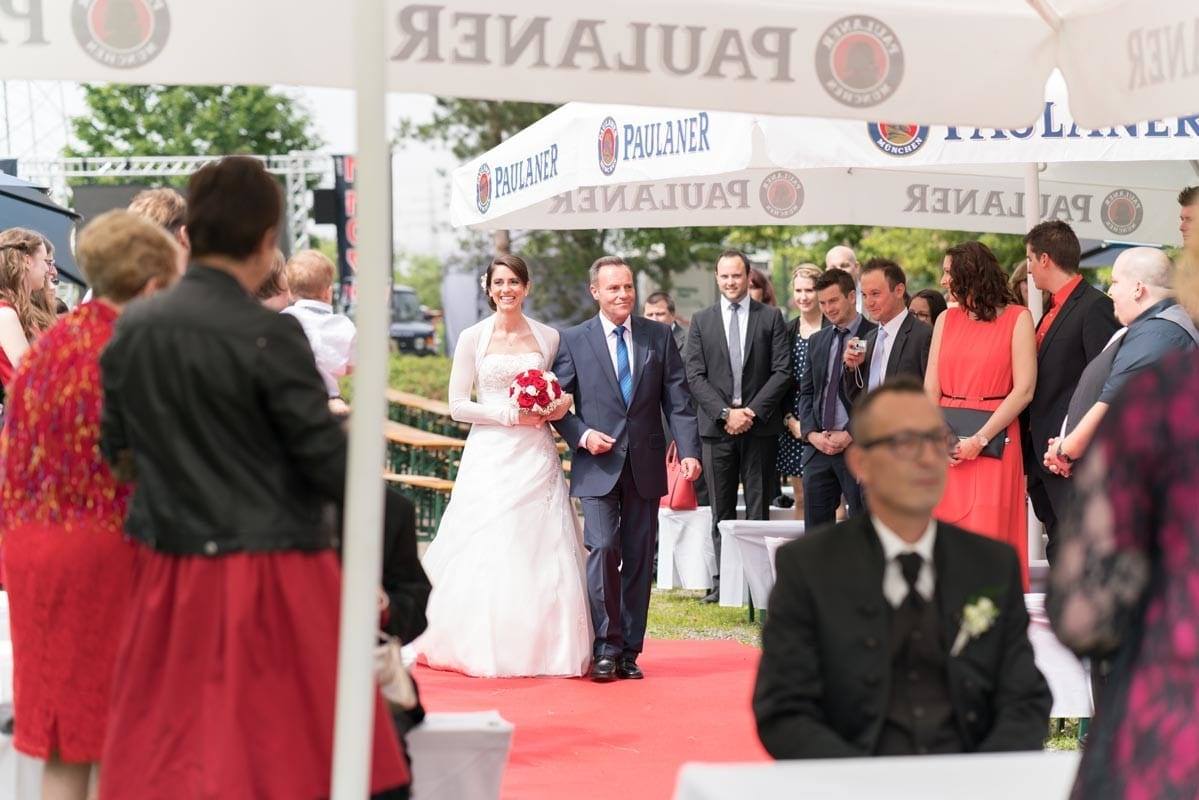 68283615_2384941954892388_2146844316348186624_n Hochzeiten